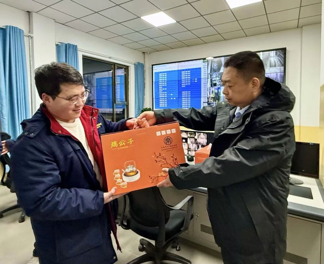 眷注一线，情暖严冬｜水情形公司工会开展2024年“冬送温暖”慰问活动